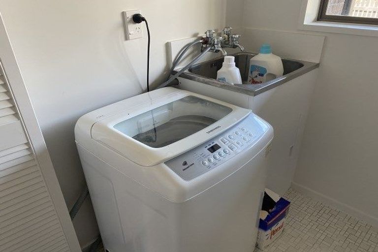 Photo of property in 128b Victoria Avenue, Hokowhitu, Palmerston North, 4410