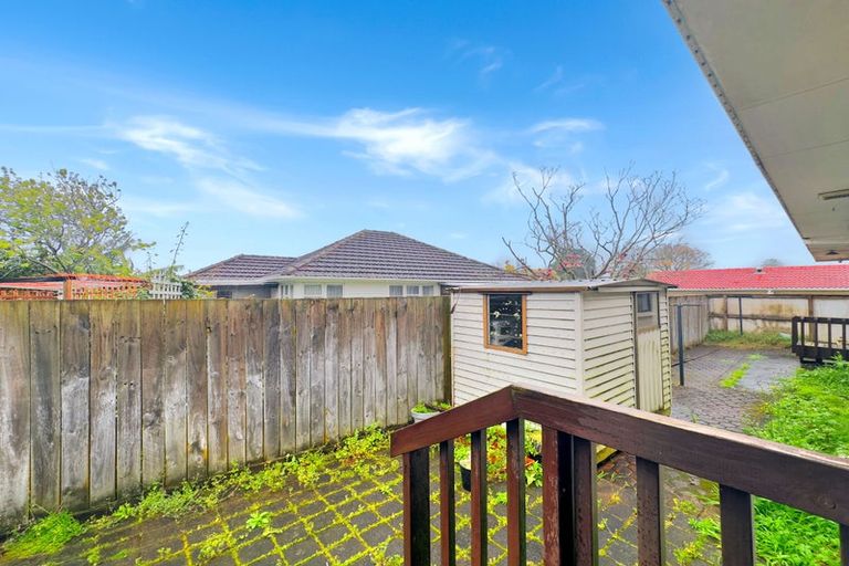 Photo of property in 2/39 Alfriston Road, Manurewa East, Auckland, 2102