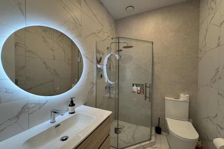 Photo of property in 27d Dawnhaven Drive, Te Atatu Peninsula, Auckland, 0610