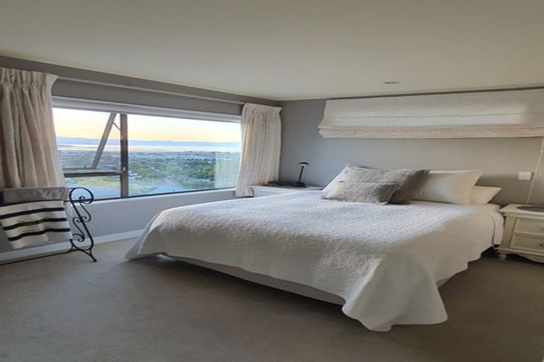 Photo of property in 98 Arapiki Road, Stoke, Nelson, 7011