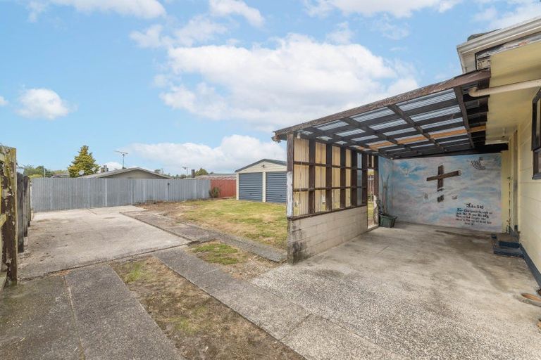 Photo of property in 11 Tieke Place, Tokoroa, 3420