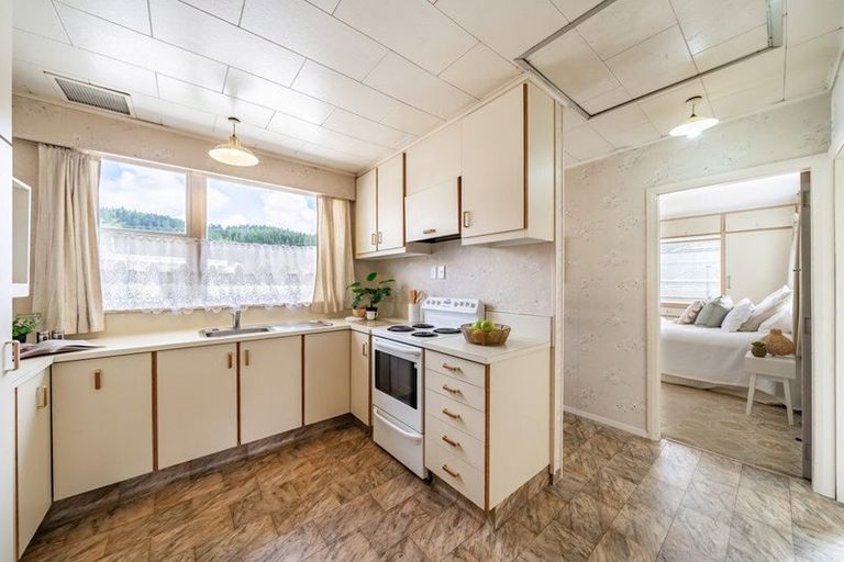 Photo of property in 16 Kiln Street, Silverstream, Upper Hutt, 5019