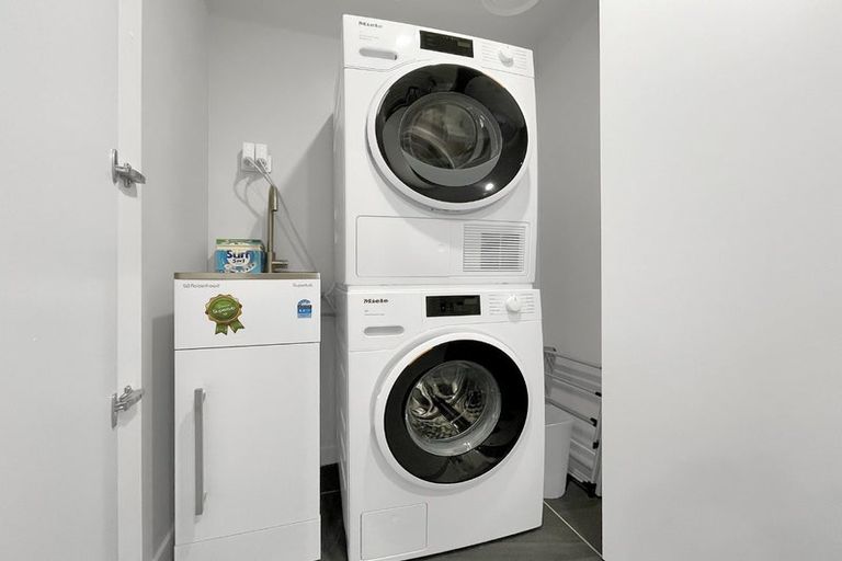 Photo of property in 201/212 Willis Street, Te Aro, Wellington, 6011