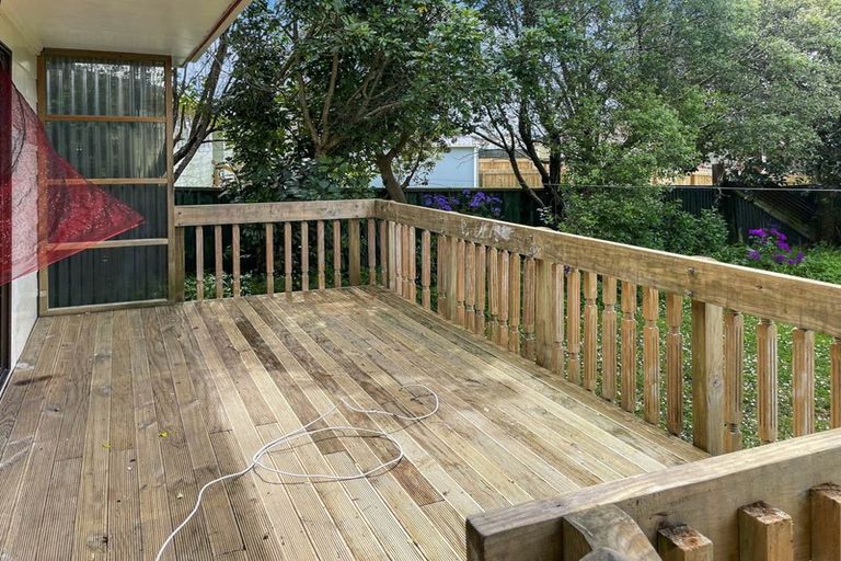 Photo of property in 96 Kayes Road, Pukekohe, 2120