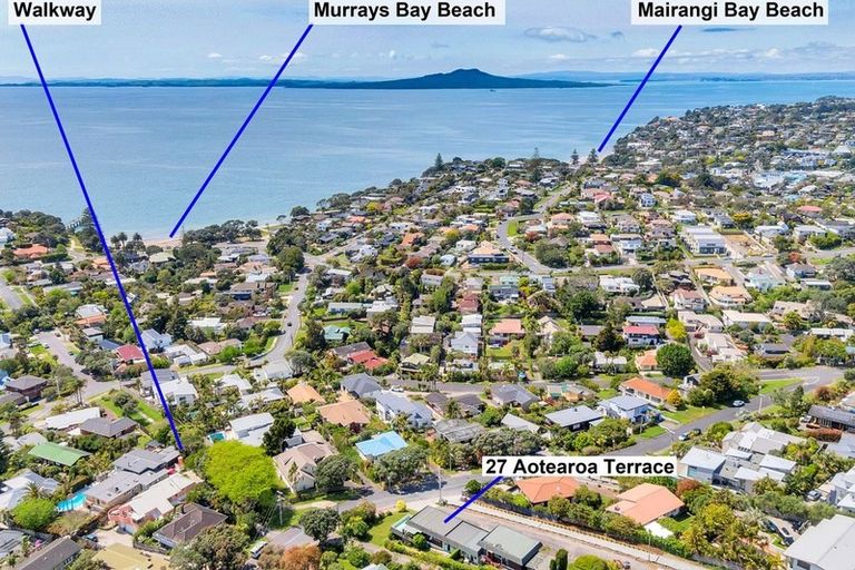 Photo of property in 1/27 Aotearoa Terrace, Murrays Bay, Auckland, 0630