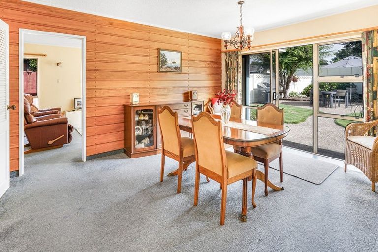 Photo of property in 51 Glen Lynne Avenue, Queenwood, Hamilton, 3210