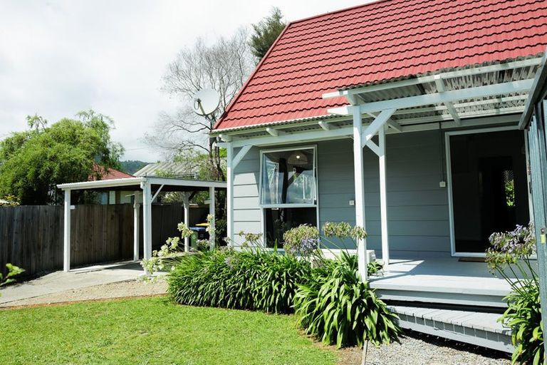 Photo of property in 96 Toi Toi Street, Toi Toi, Nelson, 7010