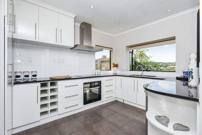 Photo of property in 20 Brownlee Place, Pukekohe, 2120
