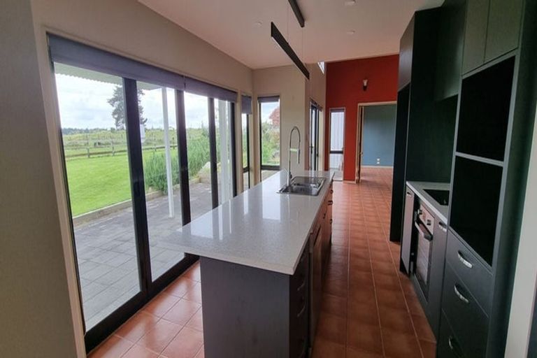 Photo of property in 256 Sutton Road, Drury, Papakura, 2584