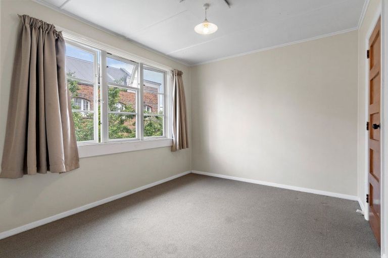 Photo of property in 2/2a Domain Street, Devonport, Auckland, 0624