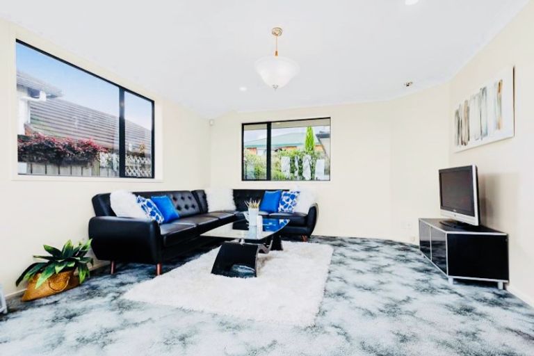 Photo of property in 20 Lamia Place, The Gardens, Auckland, 2105