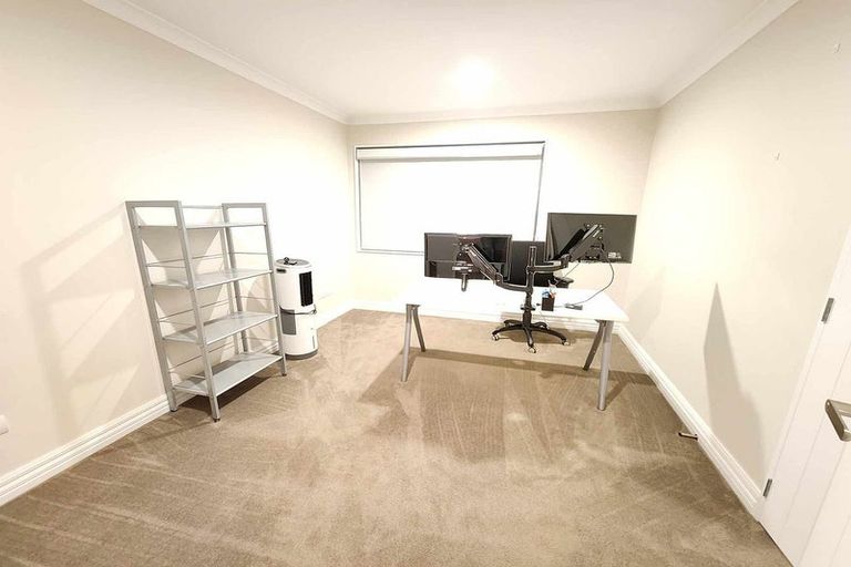 Photo of property in 89b William Bayes Place, Red Beach, 0932