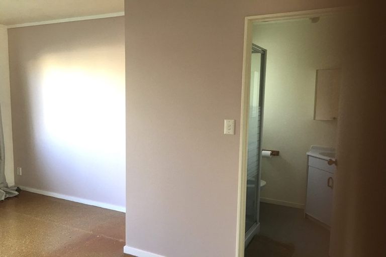 Photo of property in 295a Vipond Road, Stanmore Bay, Whangaparaoa, 0932