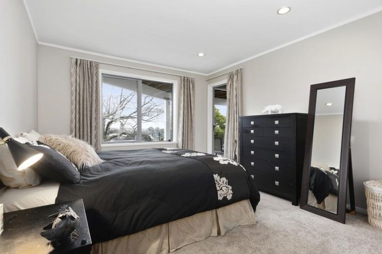 Photo of property in 1/60 Penzance Road, Mairangi Bay, Auckland, 0630