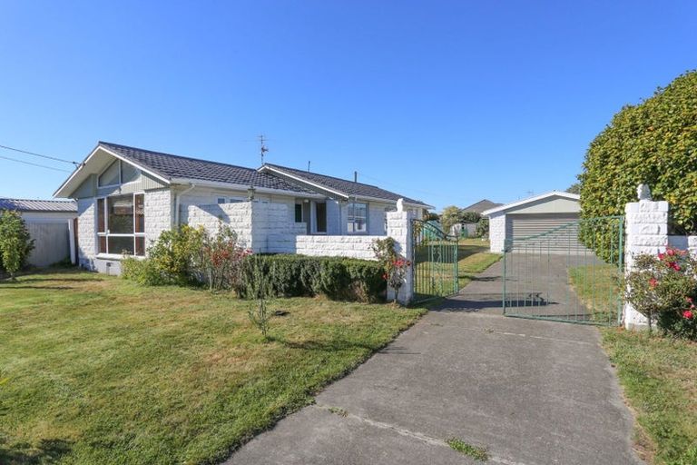 Photo of property in 17 Riwai Street, Templeton, Christchurch, 8042