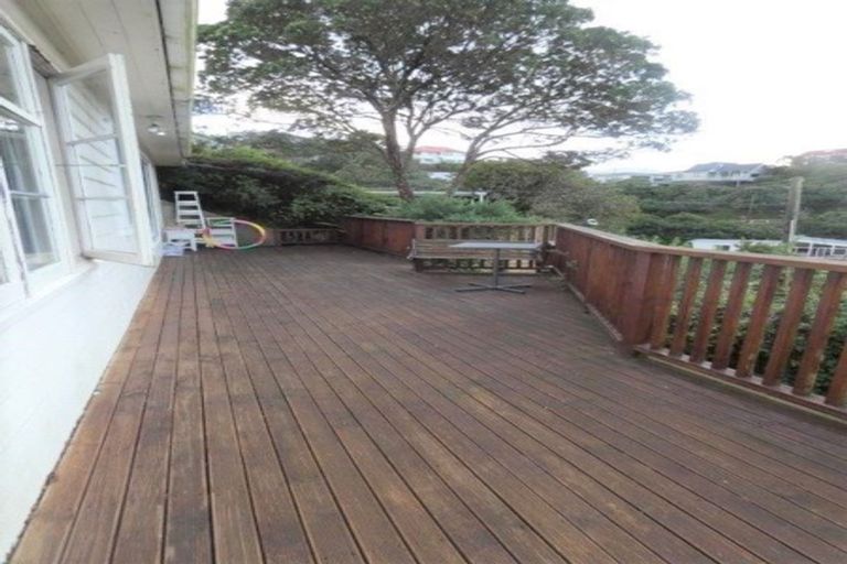 Photo of property in 43 Homebush Road, Khandallah, Wellington, 6035