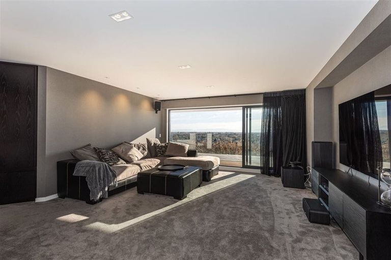 Photo of property in 15 Woodlau Rise, Huntsbury, Christchurch, 8022