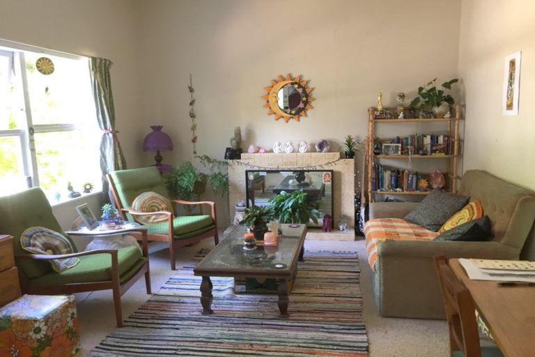 Photo of property in 10 Swanson Oaks, Swanson, Auckland, 0612