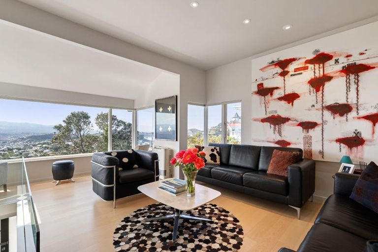 Photo of property in 52 Karepa Street, Brooklyn, Wellington, 6021