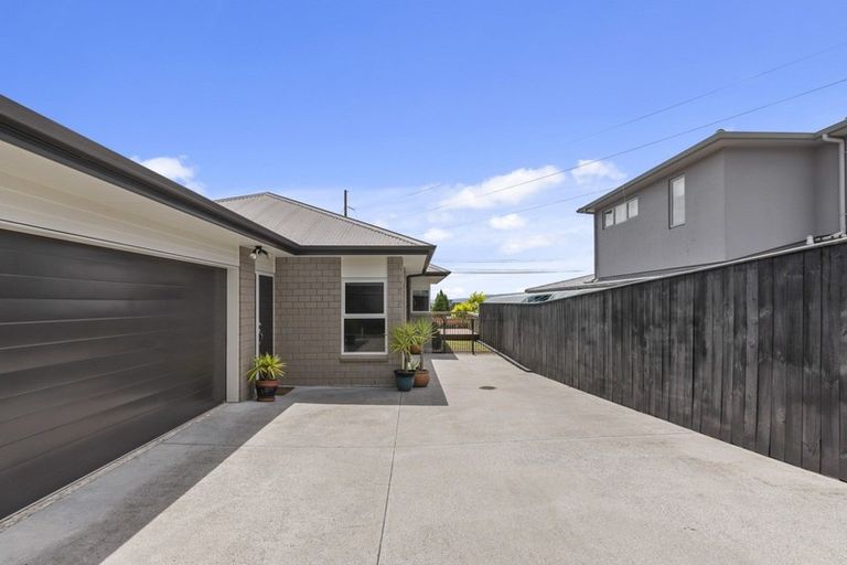 Photo of property in 1b Great West Road, Matipo Heights, Rotorua, 3015