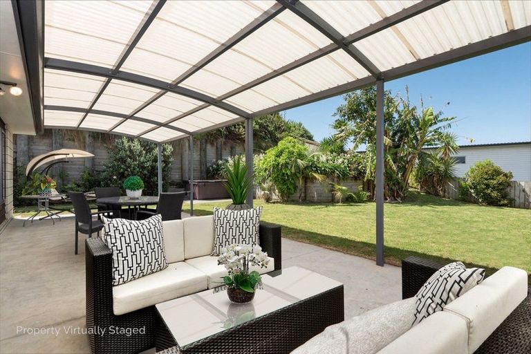 Photo of property in 18 Southill Way, Pyes Pa, Tauranga, 3112