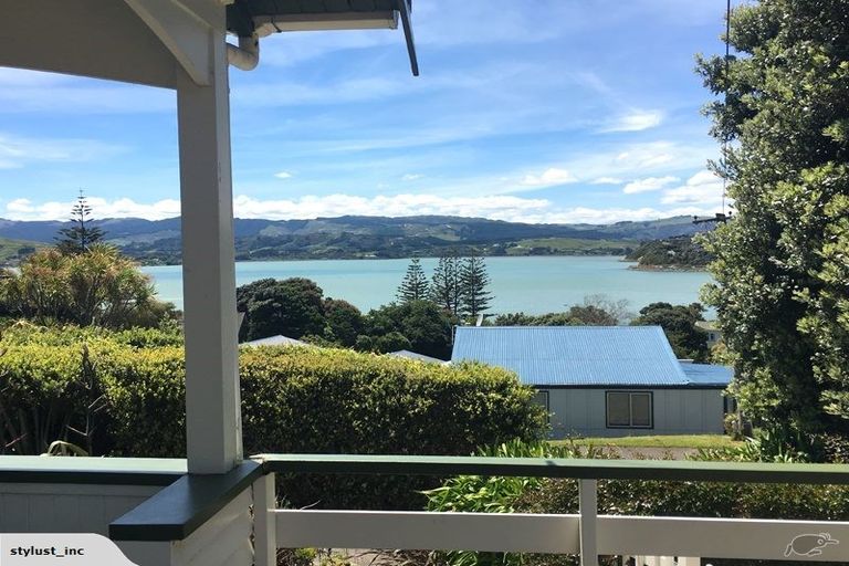 Photo of property in 2 Bayview Road, Paremata, Porirua, 5024