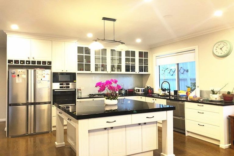 Photo of property in 16 Evelina Lane, Flat Bush, Auckland, 2019