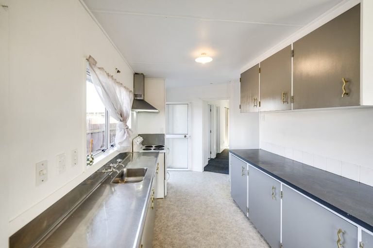 Photo of property in 355 Flaxmere Avenue, Flaxmere, Hastings, 4120