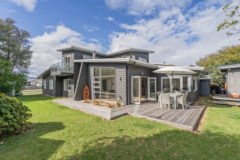 Photo of property in 17 Morcom Drive, Cooks Beach, Whitianga, 3591