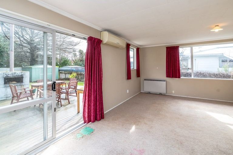 Photo of property in 22 Kupe Drive, Carterton, 5713