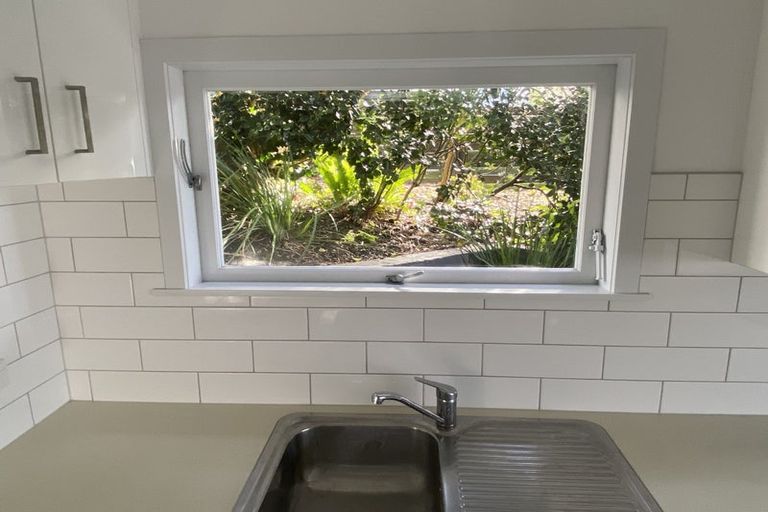 Photo of property in 4 Wakanui Street, Birkenhead, Auckland, 0626