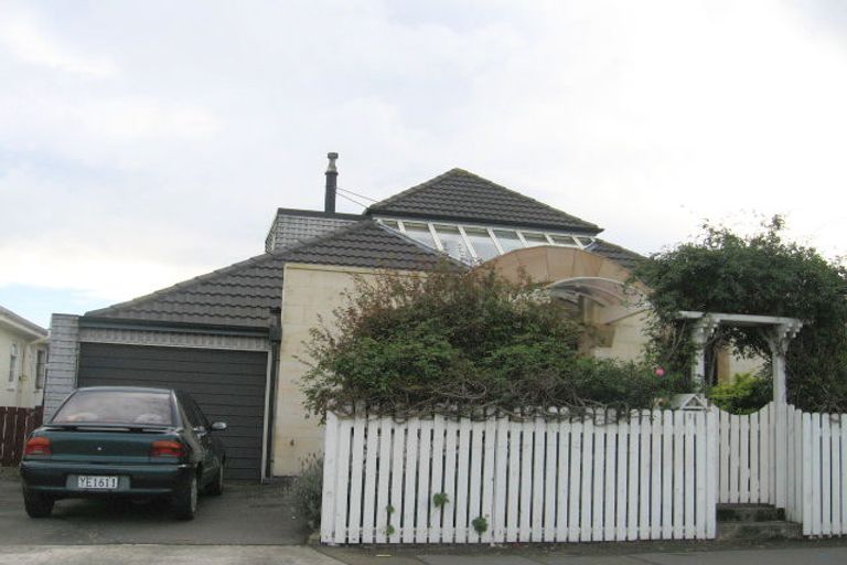 Photo of property in 3 Melville Street, Tawa, Wellington, 5028