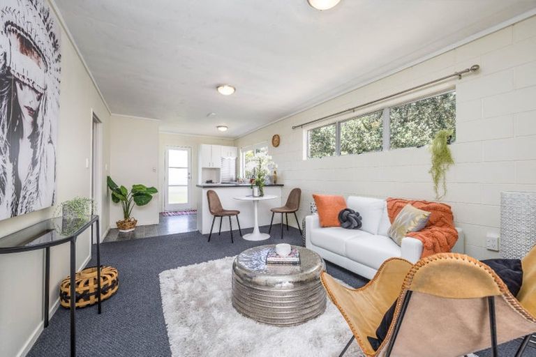 Photo of property in 5/19a Verbena Road, Birkdale, Auckland, 0626