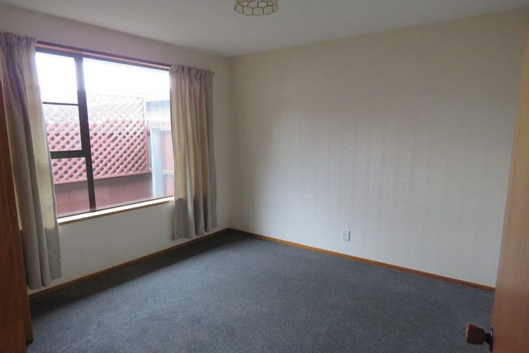 Photo of property in 2/246 Avonhead Road, Avonhead, Christchurch, 8042