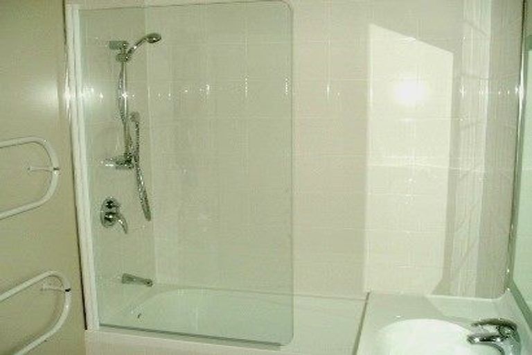 Photo of property in 24 Larsen Street, Otara, Auckland, 2025