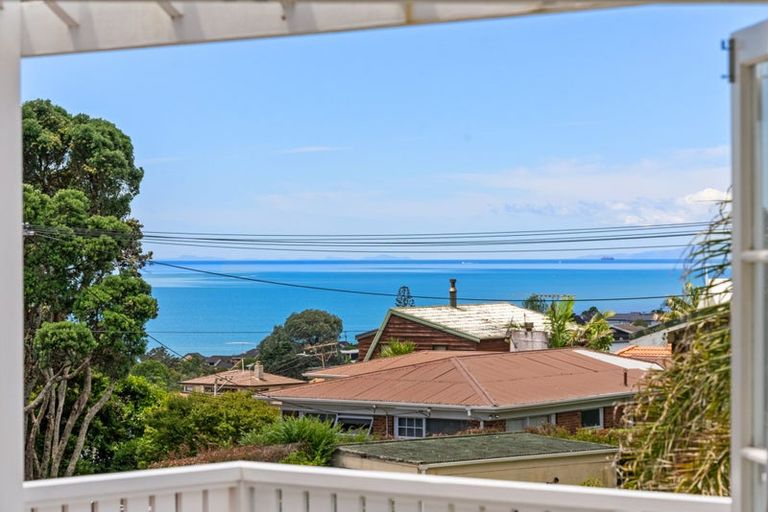 Photo of property in 631 Beach Road, Rothesay Bay, Auckland, 0630