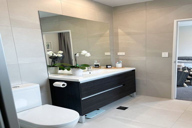 Photo of property in 41 Koura Drive, Red Beach, 0932