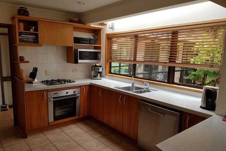 Photo of property in 1/42 Deep Creek Road, Torbay, Auckland, 0630