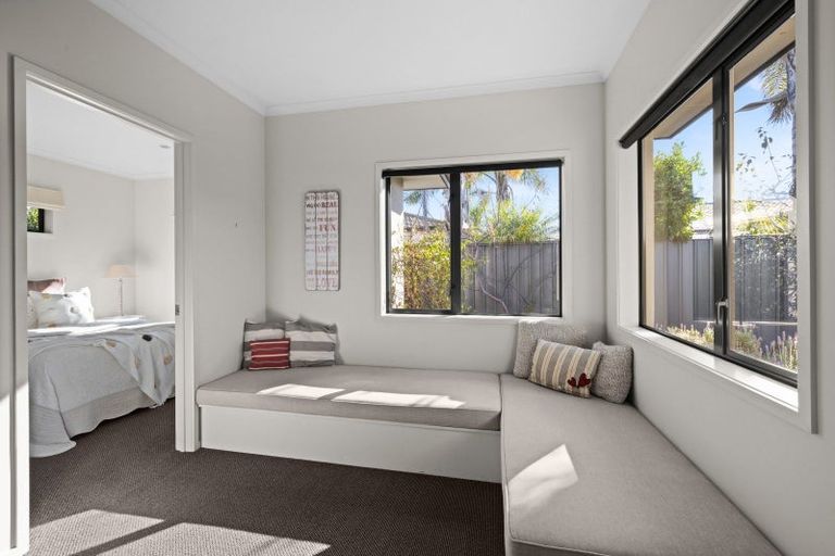 Photo of property in 16 Akaroa Road, Poraiti, Napier, 4112