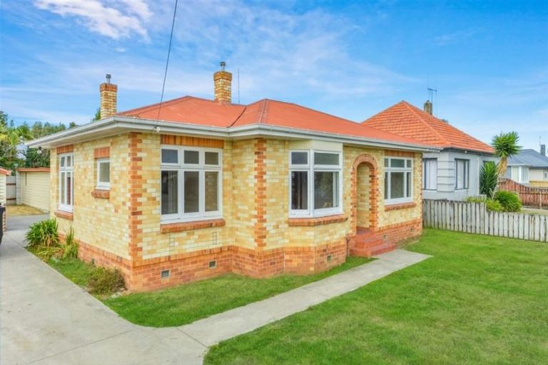 Photo of property in 76 Claude Street, Fairfield, Hamilton, 3214