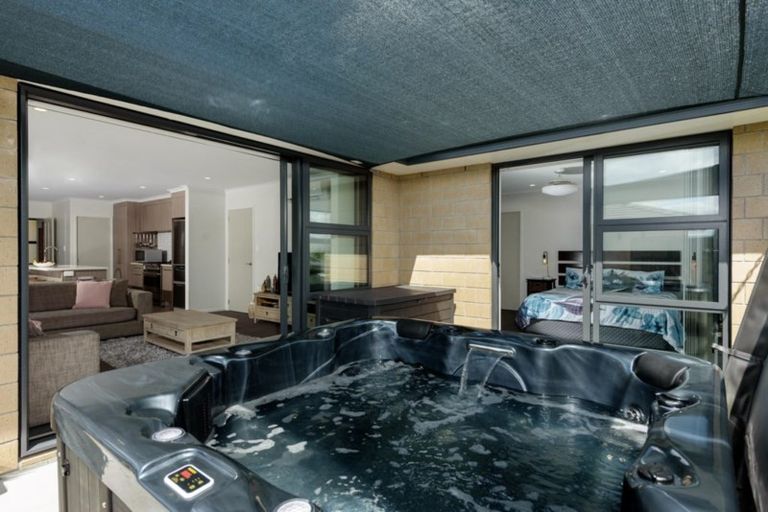 Photo of property in 14 Materawaho Way, Pyes Pa, Tauranga, 3112