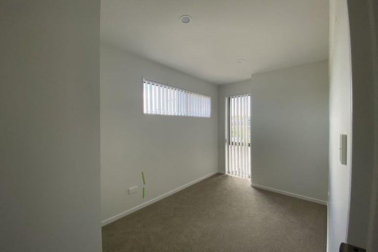 Photo of property in 2 Whai Hua Lane, Mangere Bridge, Auckland, 2022