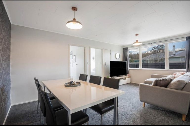 Photo of property in 33b Burns Grove, Trentham, Upper Hutt, 5018