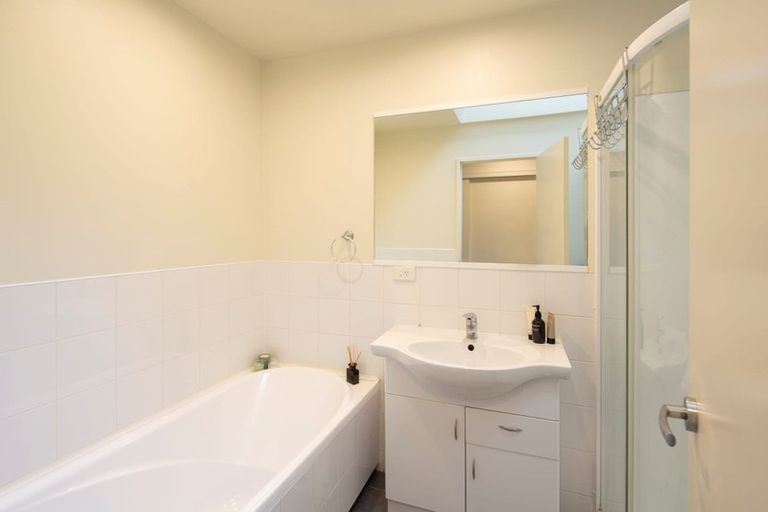 Photo of property in 2/1080 Frankton Road, Frankton, Queenstown, 9300