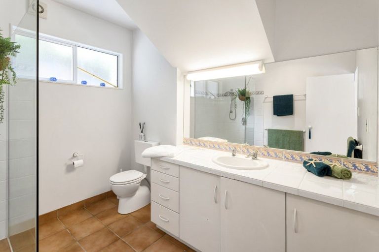 Photo of property in 37 Bayview Road, Paihia, 0200