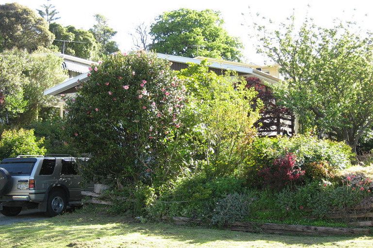 Photo of property in 75 Devon Street, Picton, 7220