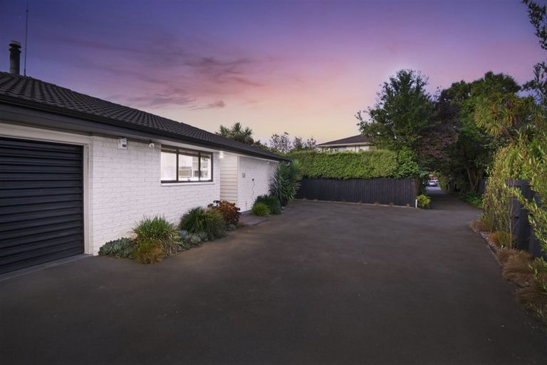 Photo of property in 27b Montclare Avenue, Ilam, Christchurch, 8041