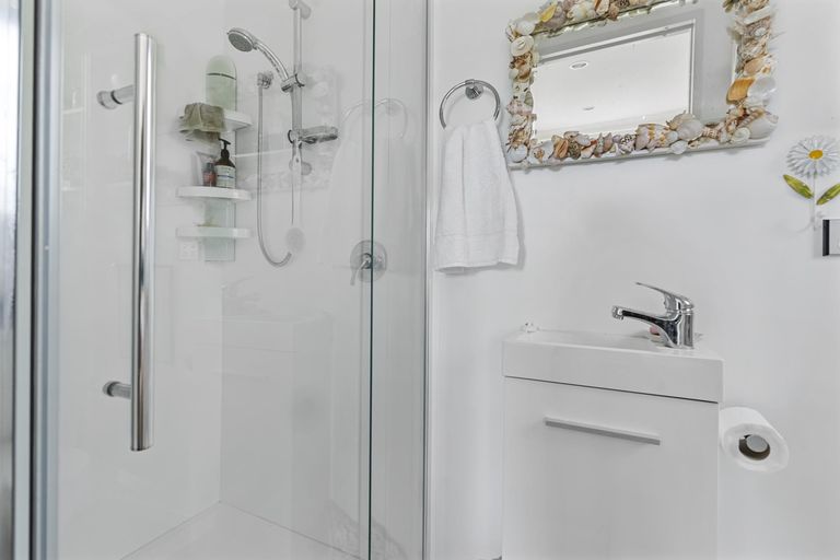 Photo of property in 98 Ohau Drive, Lake Ohau, Twizel, 9412