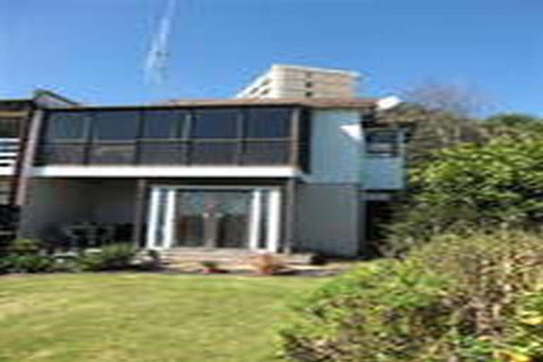 Photo of property in 2b Lake Crescent, Hamilton Lake, Hamilton, 3204