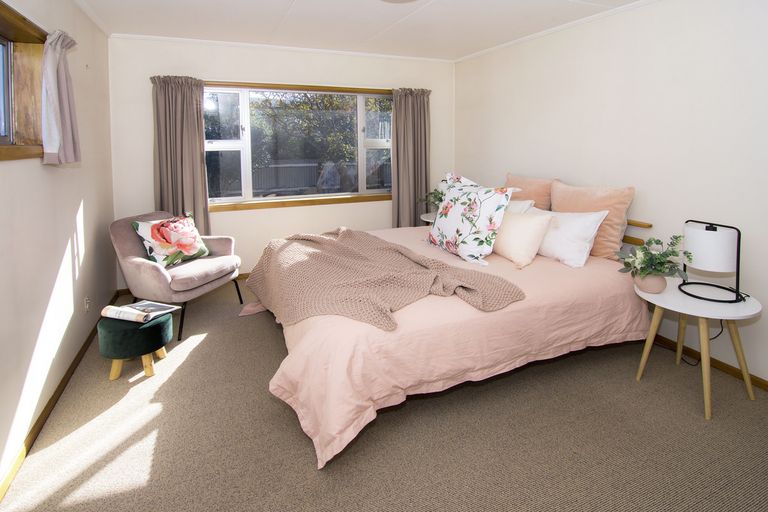 Photo of property in 100 Hillcrest Street, Solway, Masterton, 5810